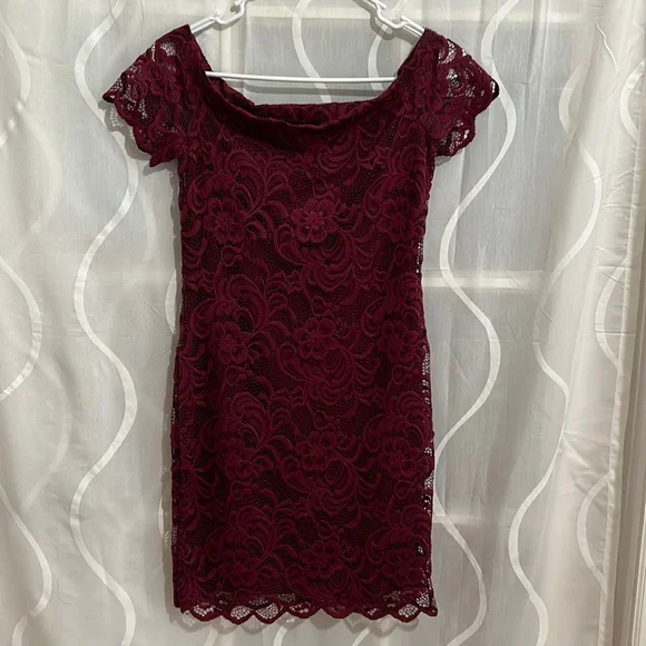 chinese dress ladies Sevila Long Sleeve Mini Dress Lace Burgundy